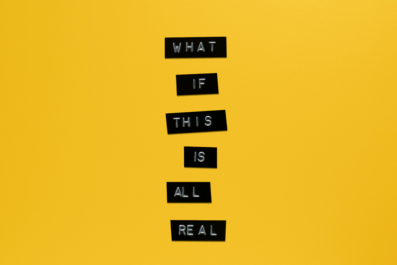 De la percepție la realitate: educația media și digitală a tinerilor din România