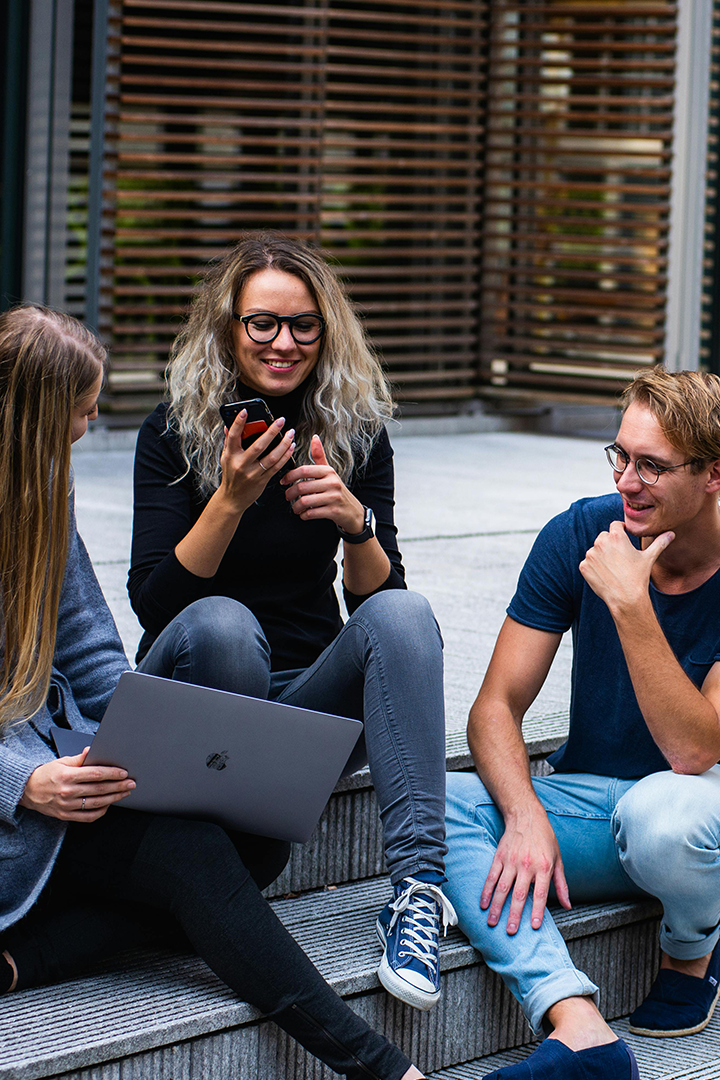 Învățământ superior, carieră și migrație – analiză a percepției studenților din România