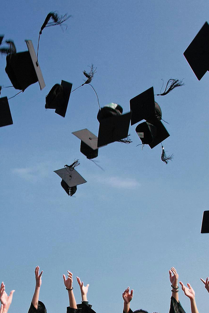 Cum sunt, cum nu sunt? Tinerii și studenții din România după primul sfert al secolului XXI